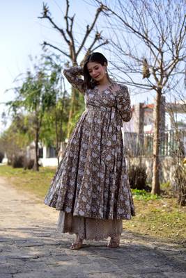 Women's Coffee Cotton Silk Heavy Digital Printed Kurta Plazo Set 1
