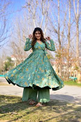 Women's Sea Green Cotton Silk Heavy Digital Printed Kurta Plazo Set 2
