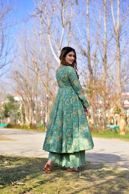 Women's Sea Green Cotton Silk Heavy Digital Printed Kurta Plazo Set 4