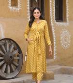 Women's Mustard Pure Muslin Heavy Digital Printed Kurta Pant Set