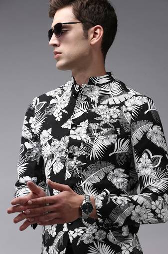 SHOWOFF Men's Mandarin Collar Black Printed Blazer