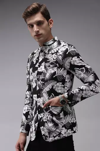 SHOWOFF Men's Mandarin Collar Black Printed Blazer