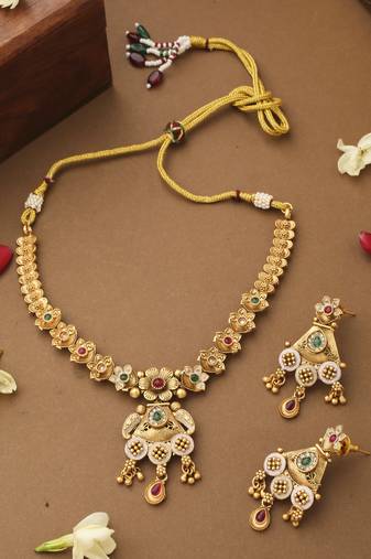 Multicolour Necklace Set With Long Earrings