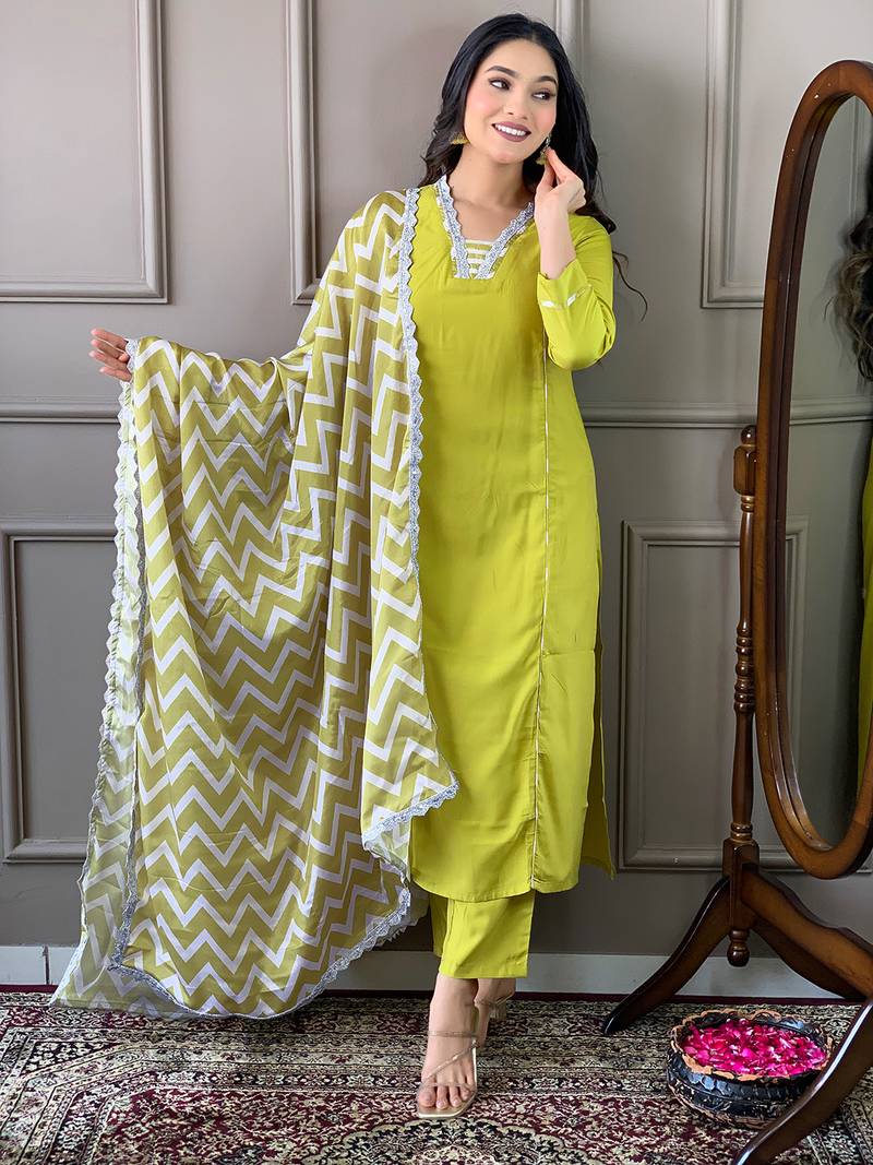 Lemon Women Embroidered Viscose Straight Kurta Pant Dupatta Set