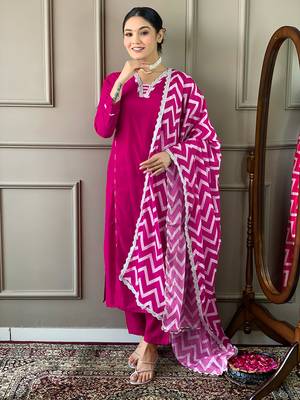 Gajri Women Embroidered Viscose Straight Kurta Pant Dupatta Set 1