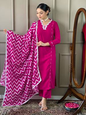 Gajri Women Embroidered Viscose Straight Kurta Pant Dupatta Set 4