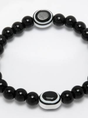  unisex black evil eye elasticated rakhi with roli chawal 2
