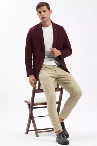 SHOWOFF Men's Notched Lapel Solid Maroon Single-Breasted Blazer