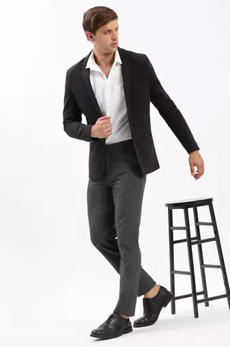 Men's Notched Lapel Solid Black Single-Breasted Blazer