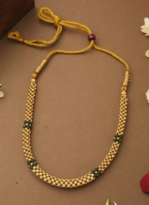 Round Shape Necklace With Green Stones 2