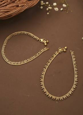 Vintage Gold Kundan Anklets 2