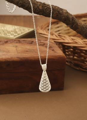 White Cone Shaped Necklace With Matching Earrings 3
