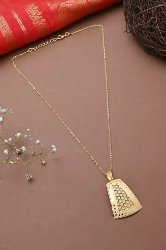 Yellow Gold Necklace Set With Earrings