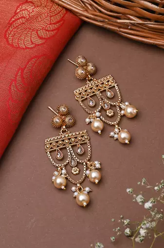 Traditional Gold Plated Long Choker Set With Attached Chains