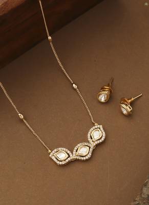Kundan Necklace Set For Festive Occasion 1