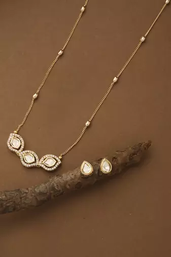 Kundan Necklace Set For Festive Occasion