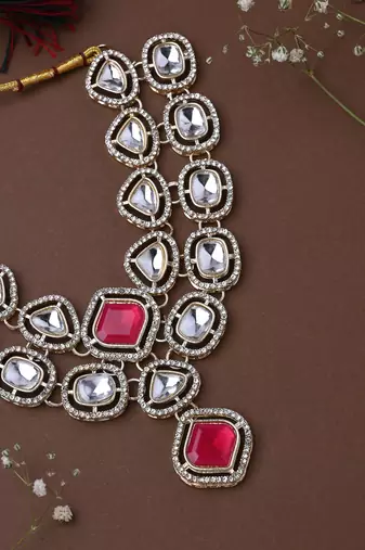 Multicolour 2 Layered Necklace Set With Earring and Maang Tikka