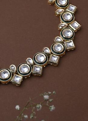 White Gold Kundan Necklace Set with Earrings 3