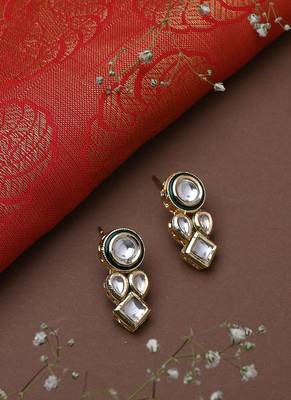 White Gold Kundan Necklace Set with Earrings 4