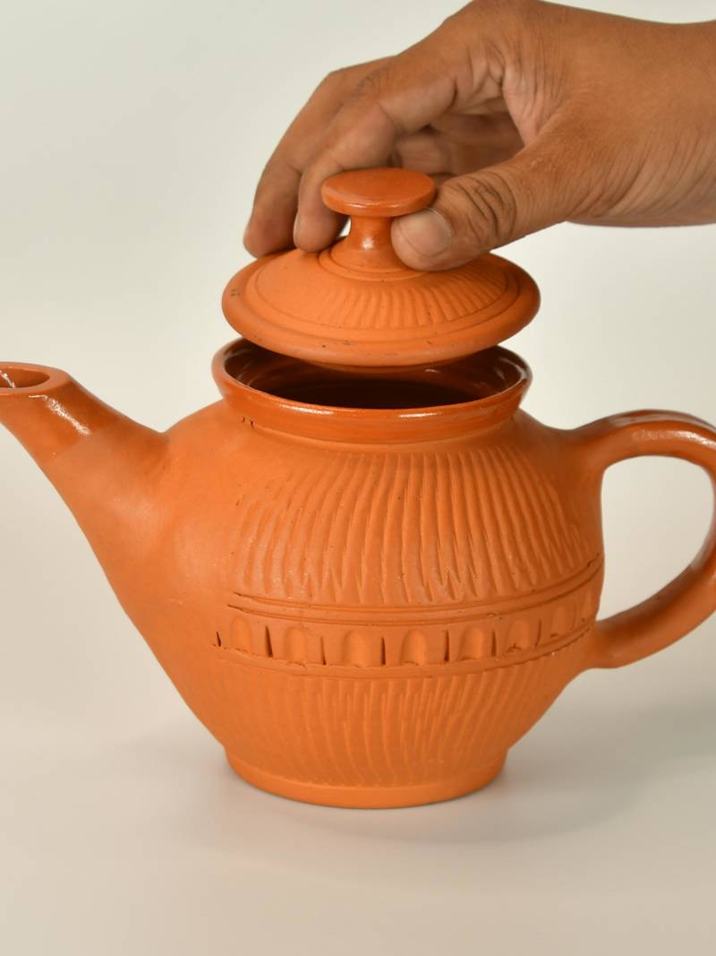  SOWPEACE Terracotta Teapot - Artisan Made Kitchenware, Natural Clay, 1L Capacity