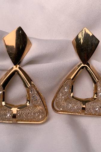 latest fashion stylish trendy triangle shape chunky dangle earrings for women