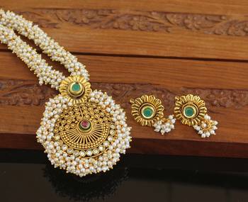 Designer gold plated pearl necklace set 2