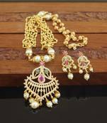 Elegant gold plated necklace set