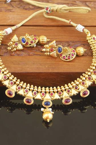 Designer gold pated kempu necklace set