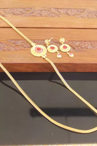 Designer gold plated moppu chain set