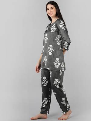 grey color printed cotton styles night suits 3