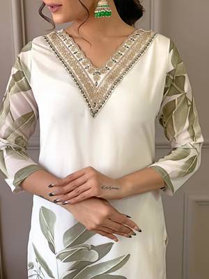Women French crepe Embroidered and Printed Kurta Pant Dupatta Set 3