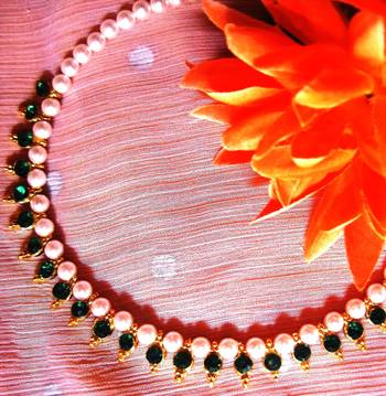 Dark Green Beads Pearl Necklace 2