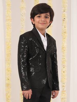  Black Blazer 2