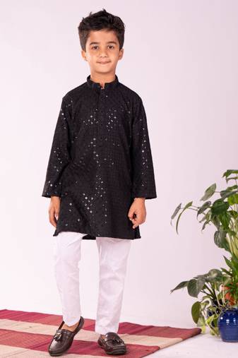Boys' Black Kurta And Pyjama Set