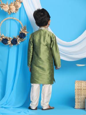  Green Kurta Pyjama Set 3