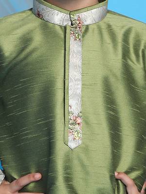  Green Kurta Pyjama Set 4