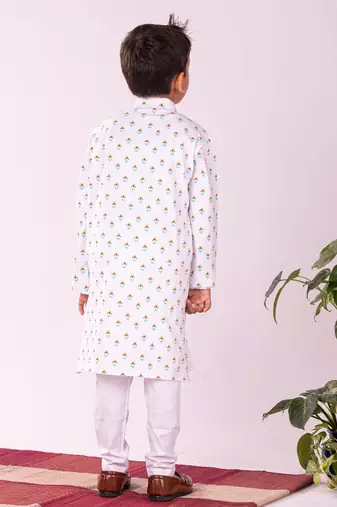  White Kurta Pyjama Set