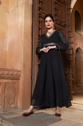 Black Lace Detail Chiffon Maxi Dress