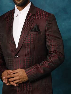 maroon houndstooth blazer 4