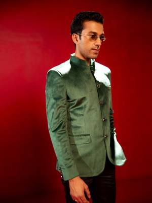 Green Velvet Jodhpuri 2