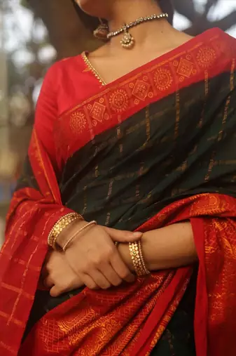 Green Silk Blend Woven Wedding Saree