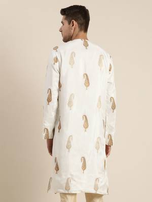 Men'S White And Gold Silk Blend Kurta 3