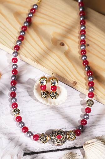 Womens luxury necklace and earrings jewellery set for women and girls for wedding wear, casual wear.