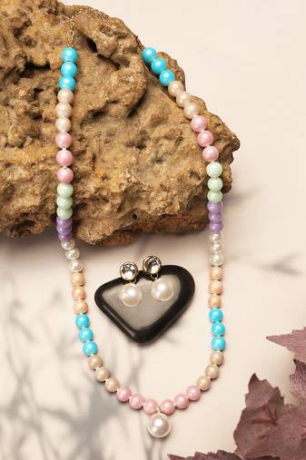 Ladies luxury necklace and earrings jewellery set for women and girls for wedding wear, casual wear.