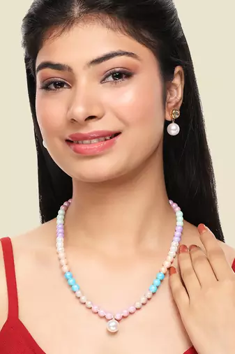 Ladies luxury necklace and earrings jewellery set for women and girls for wedding wear, casual wear.