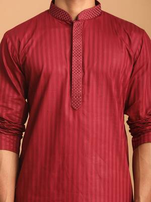 Maroon Cotton Blend Kurta 4