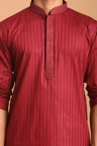 Maroon Cotton Blend Kurta