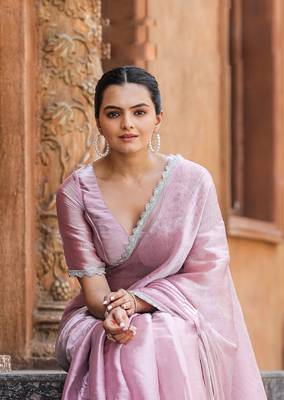 Lavender Organza Swarovski Saree With Unstitched Blouse Piece 1