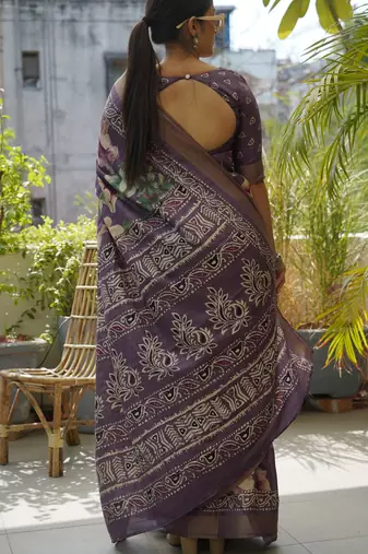 Dusty Purple Silk Blend Floral Print Zari Border Saree With Unstitched Blouse Piece
