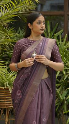 Dusty Wine Silk Blend Floral Print Zari Border Saree With Unstitched Blouse Piece 5